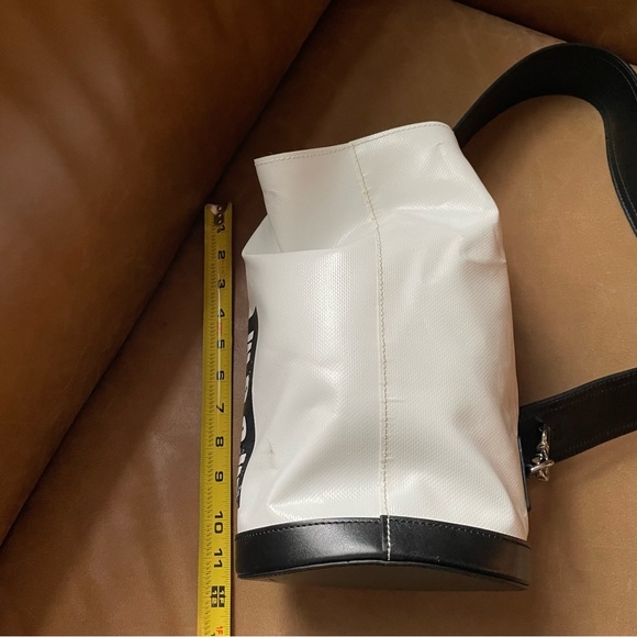 MSGM leather PVC buckle multi shoulder sling bucket backpack buckle white black - Picture 7 of 8